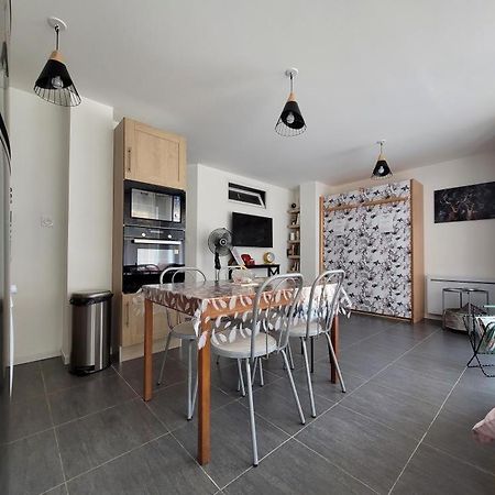 Appartement Salbris- Parking Gratuit Buitenkant foto