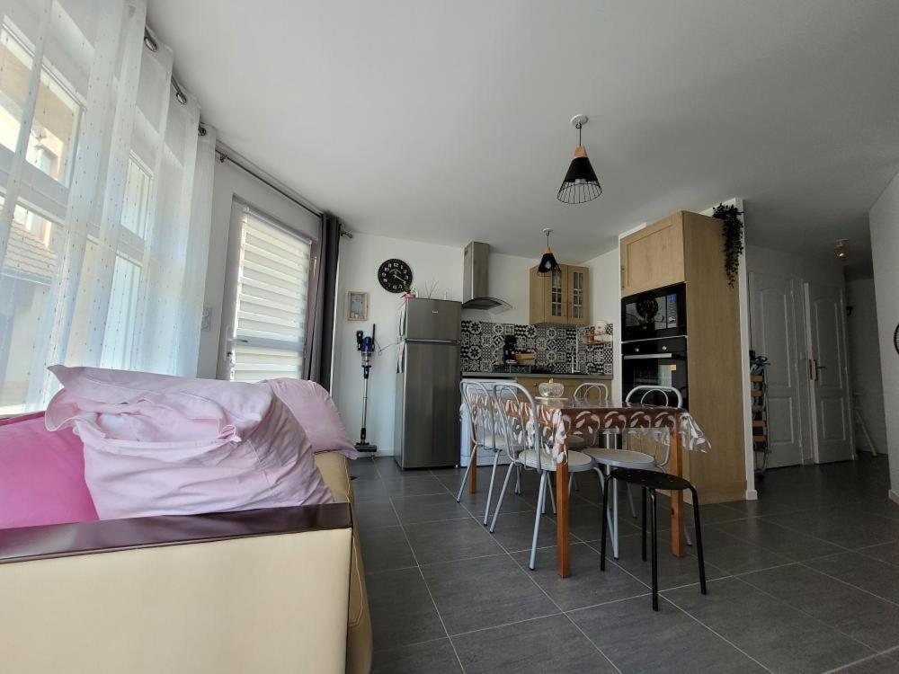 Appartement Salbris- Parking Gratuit Buitenkant foto
