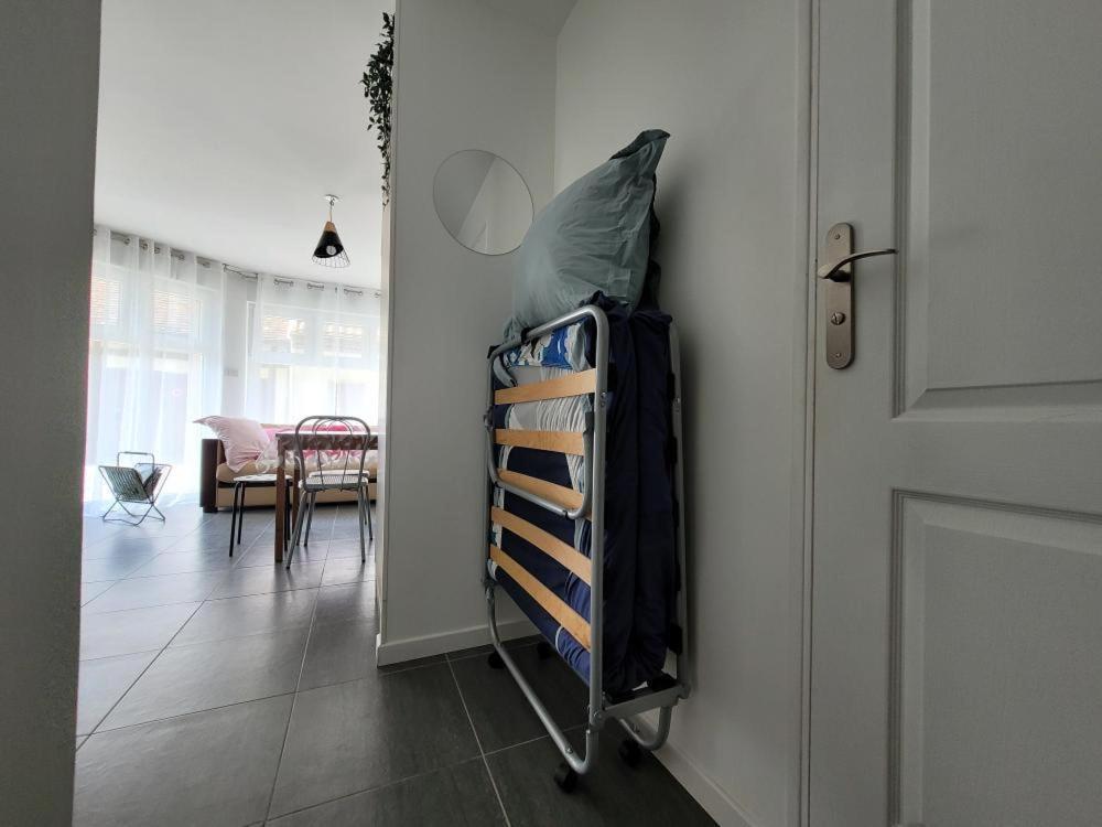Appartement Salbris- Parking Gratuit Buitenkant foto